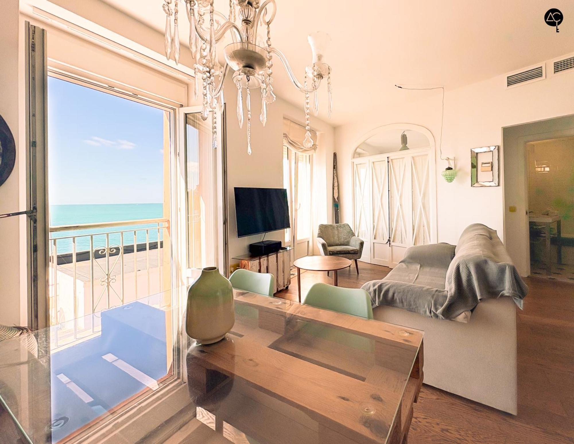 Apartamento The Traveller`s house Balcón al Mar con Ascensor Cádiz Exterior foto